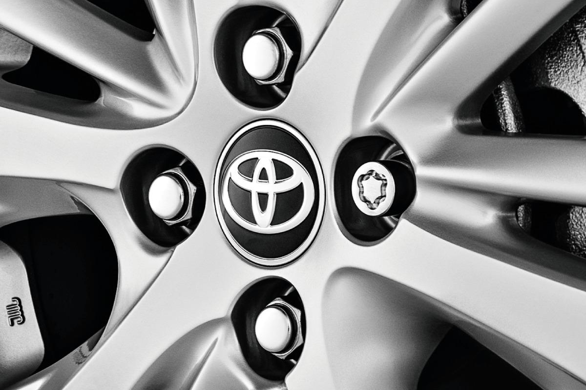 Toyota-Yaris-Novamotors