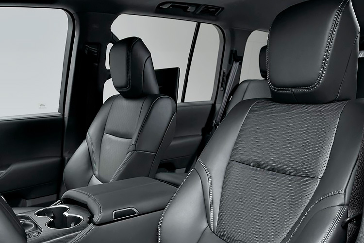 Toyota-Land-Cruiser-300-Novamotors-Precio-2021-asientos-delanteros
