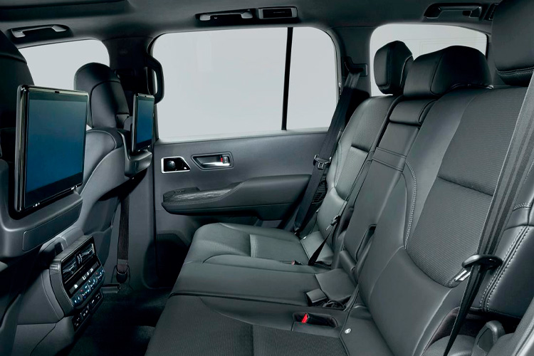 Toyota-Land-Cruiser-300-Novamotors-Precio-2021-asientos-traseros